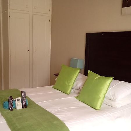 Robin Nest Guest House Нюкасъл Екстериор снимка